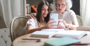 6 dicas essenciais para facilitar o uso do celular por idosos