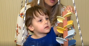 Rafael, de 4 anos, é autista e surpreende ao falar só em inglês