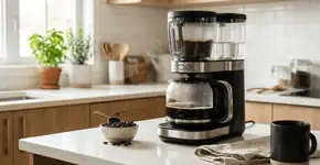 Descobri tarde demais que estou limpando errado minha cafeteira e paguei um preço alto pelo meu erro