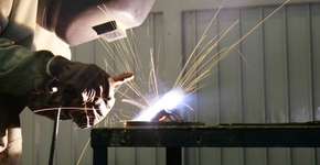 Curso técnico gratuito em metalurgia tem inscrições abertas