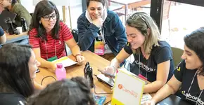 Curso de programação abre vagas para mulheres em SP