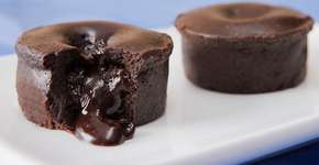 Aprenda a fazer um petit gateau maravilhoso de forma bem fácil