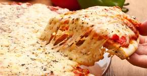 Receita de massa de pizza e mais cinco recheios para fazer em casa