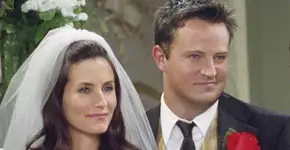 Courteney Cox homenageia Matthew Perry e revela segredo de Monica e Chandler em ‘Friends’