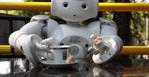 Robozinho da USP ensina geometria e tem até Facebook