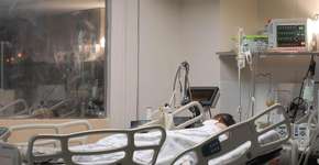 Idoso com covid-19 ficou amarrado em hospital da Prevent Senior, diz neto