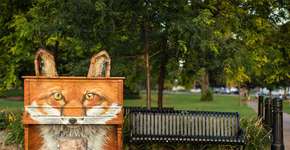 Projeto insere pianos coloridos pelas ruas de todo o mundo