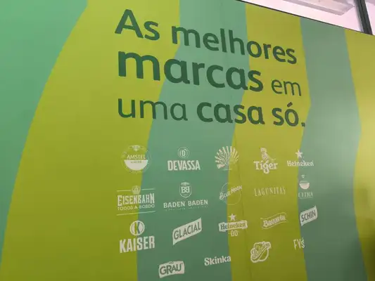Prepare-se, porque, ao longo de duas horas, você vai passar por uma imersão completa no universo da Heineken