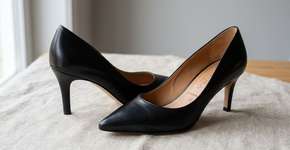 Quando as calças jeans ficarem mais justas e as saias mais curtas, volte a usar estes sapatos