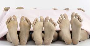 Solução caseira e barata elimina a rachadura dos pés