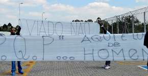 Torcida organizada do Corinthians é condenada a pagar R$ 20 mil por homofobia