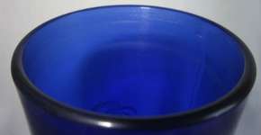 Projeto transforma garrafas de vidro em copos personalizados