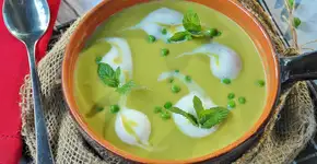 Caldo verde maravilhoso para fazer qualquer um salivar
