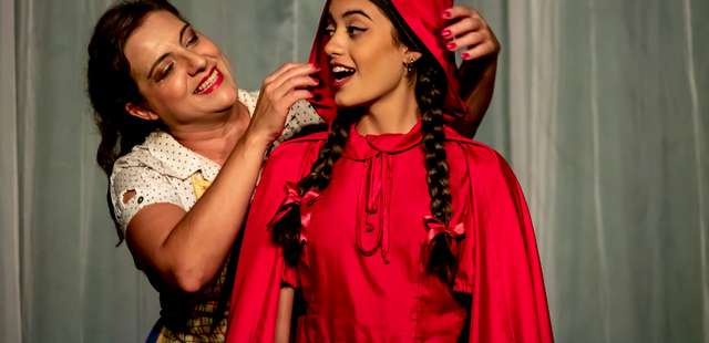 ‘Chapéuzinho Vermelho e o Lobo’