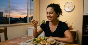 Qual o melhor horário para jantar para perder peso?