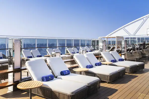 Top Exclusive Solarium do MSC Poesia