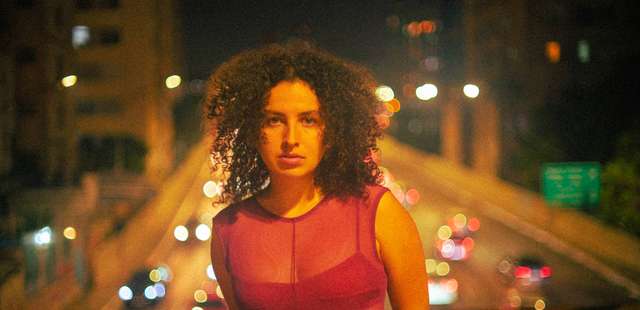 Show de Dora Morelenbaum com Ana Frango Elétrico