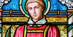 5 orações poderosas para o Dia de São Lourenço