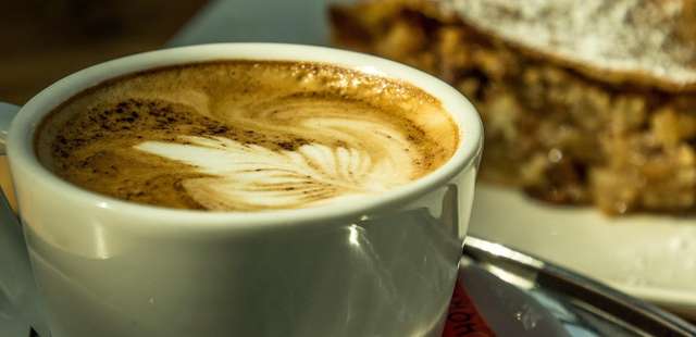 Aprenda a fazer uma mistura para cappuccino em pó delicioso e durável