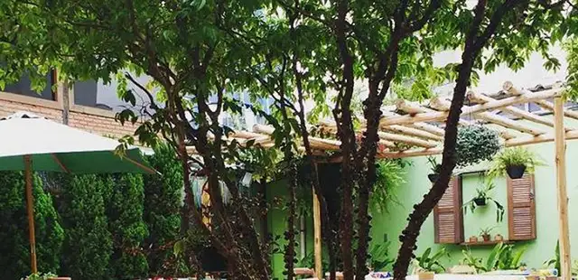 5 restaurantes ao ar livre para curtir e se deliciar em SP