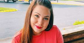 Ex-BBB Cacau posa de biquíni e rebate críticas sobre seu corpo