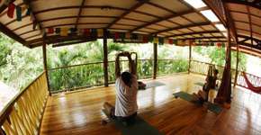 10 hostels pelo mundo em que é possível praticar ioga