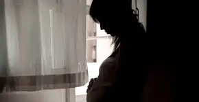 Menina de 10 anos engravida após estupro e não pode abortar