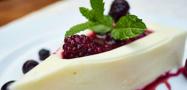 A melhor receita de panacota com amoras para surpreender