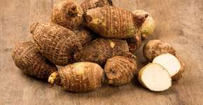 Fortalece a imunidade e a absorção de ferro: os benefícios do suco de inhame com laranja