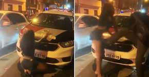 Vídeo mostra PM chutando mulher que dançava em frente a viatura em SP