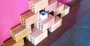 Para aproveitar a sobra: móveis feitos com tijolos