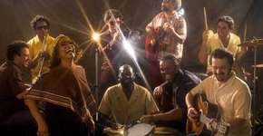 Banda Clube do Balanço faz show no CCJ com participação de Jair Oliveira