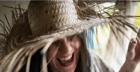 Mônica Salmaso explora lado caipira de Cartola em novo álbum