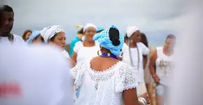 Jovem diz ter sido chamada de macumbeira por motorista de ônibus