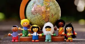 7 canais do YouTube para quem quer morar fora do Brasil