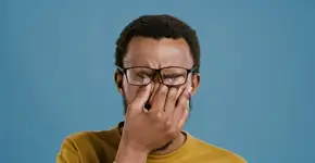 Burnout não acontece de repente: reconheça os sinais antes do colapso