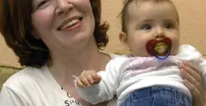 Mulher de 65 anos teve  quadrigêmeos