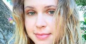 Carol Figueiredo exibe corpo sem retoque e dá lição de aceitação