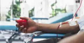 Doar sangue pode beneficiar a saúde do doador? Estudo sugere que sim