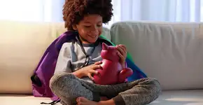 Marca de comida para gatos lança mascote na ‘fase dos porquês’