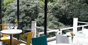 Espaço mistura café e loja de discos no centro de São Paulo