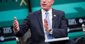 Deputado que se diz contra o aborto pediu para a amante fazer um