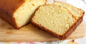 Bolo amanteigado de baunilha muito perfumado e irresistível