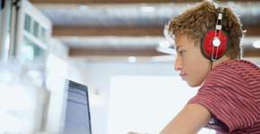 FGV oferece gratuitamente conteúdos virtuais do ensino médio