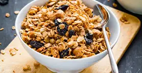 Granolas têm excesso de açúcar, aponta avaliação da PROTESTE