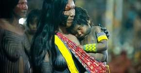 Cultura indígena: como as mulheres da etnia Munduruku dão à luz