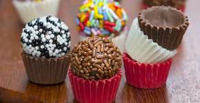 Como fazer forminha comestível para brigadeiro