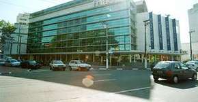 Praça em Pinheiros tem sábado dedicado a internet e a música