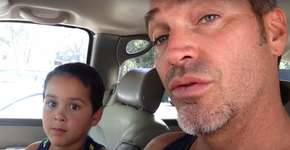 Menino de 4 anos escolhe uma boneca de presente; veja a resposta deste pai