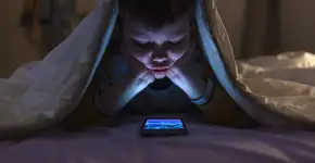 Ative esta função no celular para monitorar o que seu filho acessa no TikTok